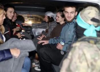 رويترز: حماس تفرج عن 33 إسرائيليًا بينهم نساء وأطفال ورجال فوق الخمسين