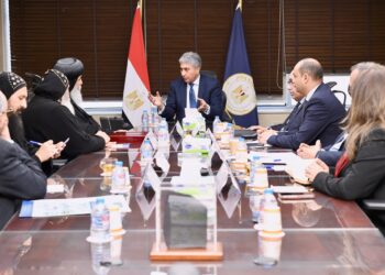 وزير السياحة يستقبل الأنبا دانيال النائب البابوي وأسقف ورئيس دير الأنبا بولا بالبحر الأحمر