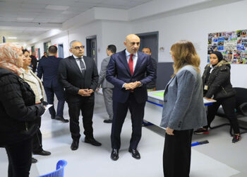 وزير التربية والتعليم في زيارة مفاجئة للمدرسة الخاصة الدولية التي شهدت واقعة التعدي على طالبة