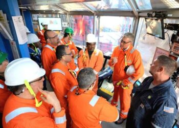 وزارة البترول والثروة المعدنية: بي بي تنتهي من حفر بئرين لإنتاج الغاز بحقل ريفين البحري