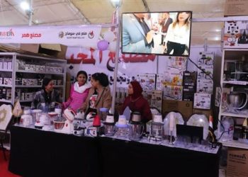 30  مشروع صناعي لشباب جهاز تنمية المشروعات في معرض “صنع في سوهاج”