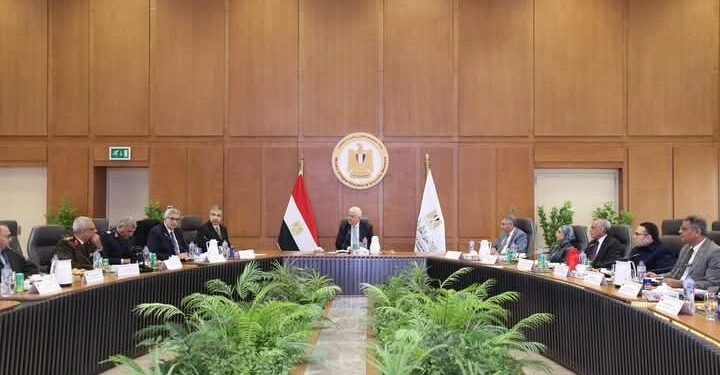 وزير التعليم العالي يترأس الجلسة الأولى لاجتماع مجلس المراكز والمعاهد والهيئات البحثية للعام 2025