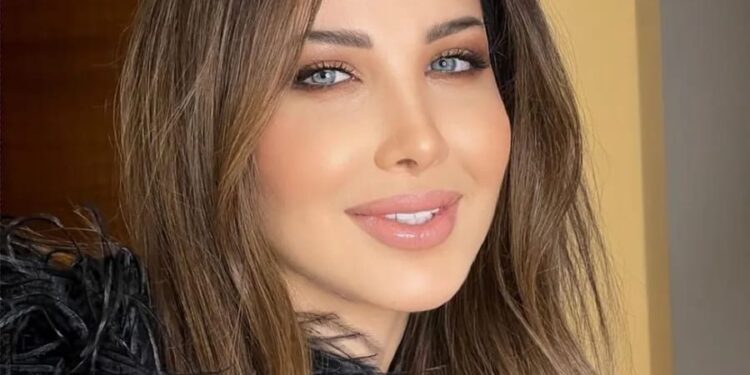 نانسي عجرم  شاهد الآن.. نانسي عجرم تتألق في موسم الرياض وتُبهر جمهورها بإطلالة شتوية مميزة