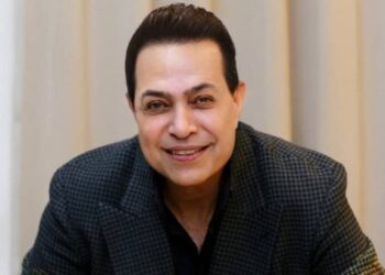 حكيم يتألق في حفل يناير بمسرح البالون ضمن خطة تطوير الفنون الشعبية.. تفاصيل