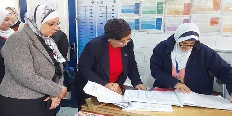 نائب وزير الصحة تتفقد مركز الرعاية الصحية الأولية بالعمرانية