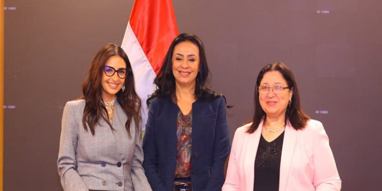 وزيرة التضامن تشهد توقيع بروتوكول تعاون مع مؤسسة ساويرس للتنمية الاجتماعية للتوسع في برنامج ” باب أمل”