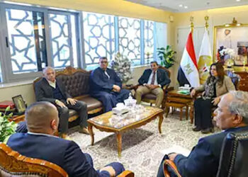 وزيرة التنمية المحلية تلتقى مع عدد من أعضاء مجلس النواب