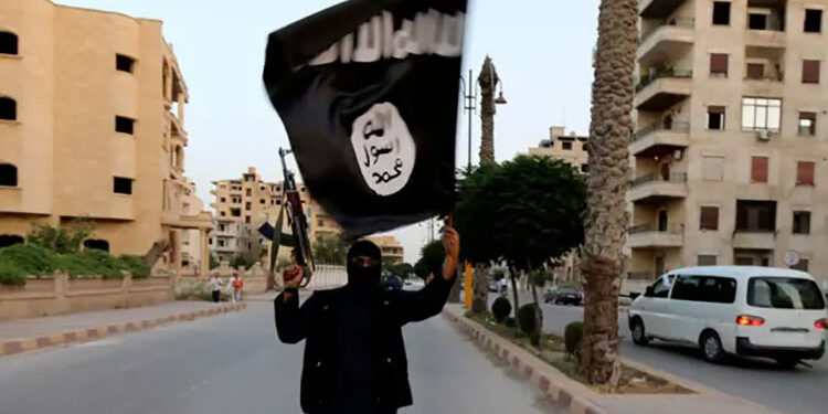 داعش خطر يهدد السياسة الأمريكية ويمثل تطورًا جديدًا في الإرهاب