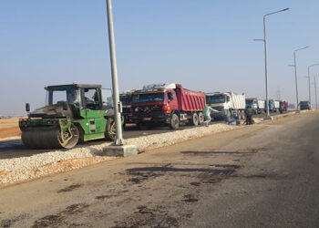 وزير الإسكان يُعلن استكمال المحور الرئيسي بمدينة سفنكس الجديدة الرابط بين عدة طرق ومحاور رئيسية