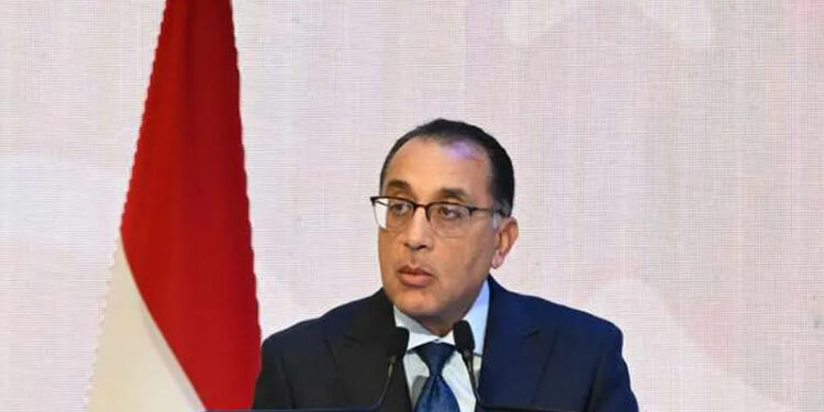 رئيس الوزراء عن جمارك الهاتف: 5 شركات فى مصر اشتكت من حجم “التهريب”