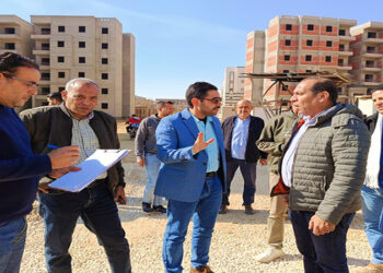 وزير الإسكان يتابع موقف توفيق الأراضي المضافة للعبور الجديدة ووحدات “سكن لكل المصريين”
