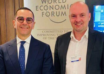 وزير الاستثمار والتجارة الخارجية يلتقي نائب رئيس شركة فيستاس لأنظمة الرياح والطاقة المتجددة