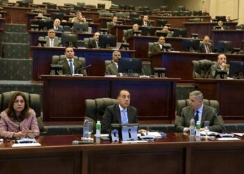 رئيس الوزراء يتابع تنفيذ تكليفات الرئيس بالتخطيط والإعداد لإدارة الأزمات على مستوى المحافظات