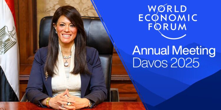 وزيرة التعاون الدولي تغادر القاهرة للمشاركة بأعمال المنتدى الاقتصادي العالمي بدافوس 2025