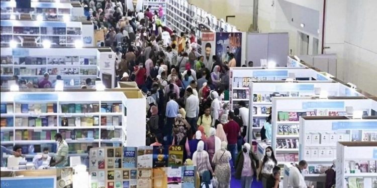 مراسل “إكسترا نيوز”: مليون و170 ألف زائر في معرض الكتاب خلال الـ3 أيام الأولى
