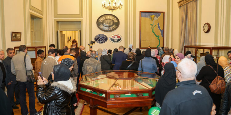 بالصور..  “متحف البريد المصري”.. يشهد إقبالاً كبيرًا من الزائرين في “عيد البريد”