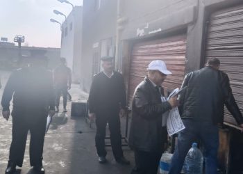 رئيس الجهاز: تنفيذ 24 قرار غلق وتشميع للمحال المخالفة بدمياط الجديدة