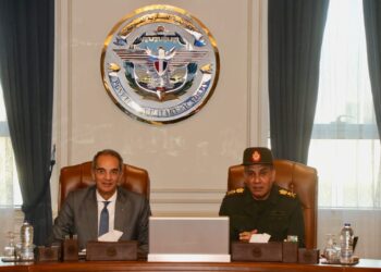 تعاون مشترك بين وزارة الاتصالات والأكاديمية العسكرية المصرية لتنفيذ مبادرة مشتركة لتأهيل ٣٠٠٠ طالب