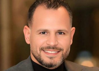 عضو اتحاد الغرف السياحية يضع تصور للاستثمار الأمثل للمشاركة المصرية ببورصة برلين السياحية