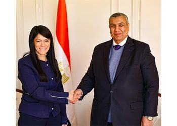 وزيرة التخطيط تلتقي وكيل لجنة الخطة والموازنة بمجلس النواب