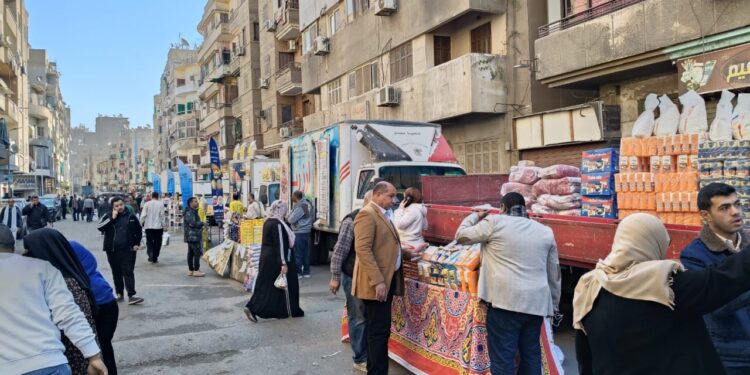 وزارة التموين ممثلة في الشركة القابضة للصناعات الغذائية تنظم عدد ٥ أسواق اليوم الواحد جديدة بعدد من المحافظات