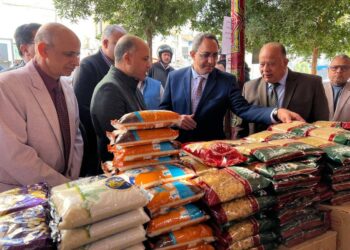 افتتاح المعرض الدائم بميدان الساعة بمدينة قنا تنفيذاً لتوجيهات وزير التموين والتجارة الداخلية