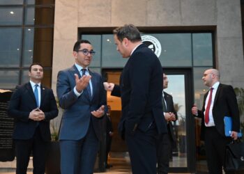 وزير الاستثمار  يستقبل نائب رئيس وزراء لوكسمبورج لبحث سبل تعزيز التعاون الاقتصادي والاستثماري المشترك بين البلدين.