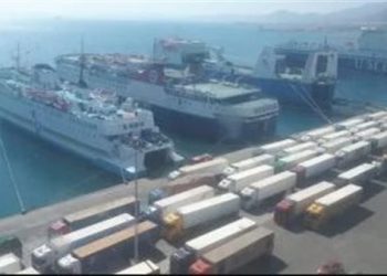 إغلاق ميناء الغردقة البحرى لسوء الأحوال الجوية