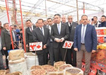 وزير التموين ومحافظ الشرقية يفتتحان معرض “أهلاً رمضان” بمدينة العاشر من رمضان