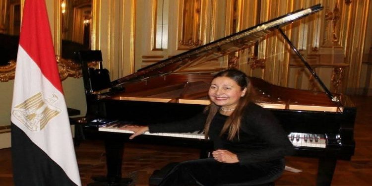 وفاة عازفة البيانو العالمية مشيرة عيسى
