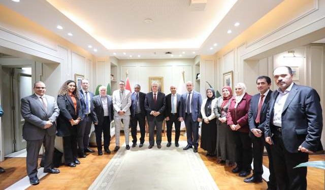 وزير التعليم العالي يستقبل خبراء برنامج “نحو إنشاء الأكاديمية المصرية لعلوم الرياضيات”