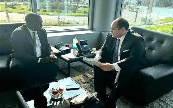 رئيس جهاز حماية المنافسة يستقبل نائب المفوض بمفوضية المنافسة بجنوب أفريقيا لبحث القضايا المشتركة