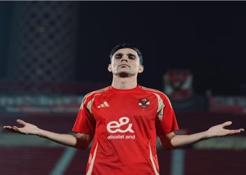 أشرف بن شرقي يسجل أول أهدافه مع الأهلي فى مرمى الزمالك بمباراة القمة