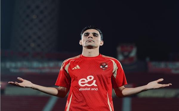 أشرف بن شرقي يسجل أول أهدافه مع الأهلي فى مرمى الزمالك بمباراة القمة