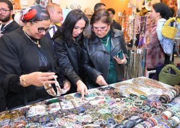 وزيرة التضامن تتفقد أروقة معرض “ديارنا للحرف اليدوية والتراثية ” بكايرو فيستفال سيتي مول