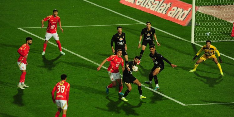 التعادل يحسم نتيجة مباراة القمة بين الأهلي والزمالك