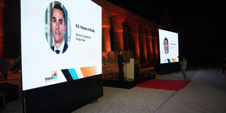 وزير الاستثمار والتجارة الخارجية يستعرض مشهد الاستثمار في مصر وخطط الدولة لتهيئة بيئة الأعمال