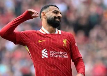 محمد صلاح فى مهمة جديدة مع ليفربول الليلة أمام أستون فيلا