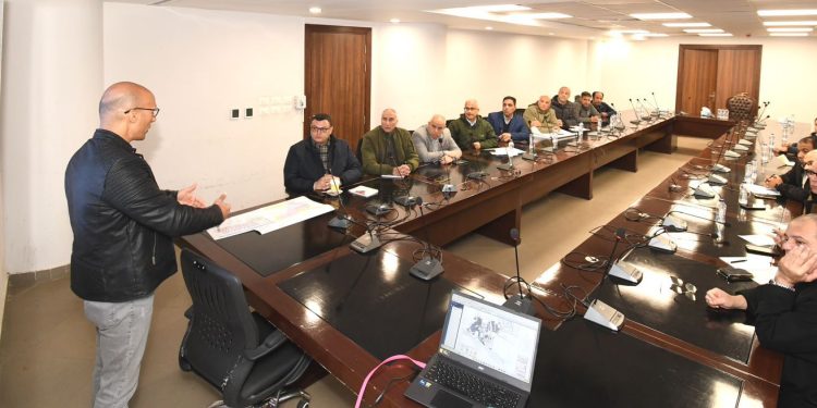 وزير الإسكان يتفقد محطة معالجة الصرف الصحي (أوراسكواليا) بالقاهرة الجديدة ويتابع سير العمل بها