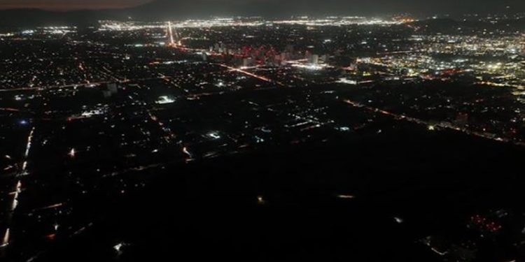 انقطاع الكهرباء في معظم أنحاء تشيلي.. والحكومة تعلن الطوارئ