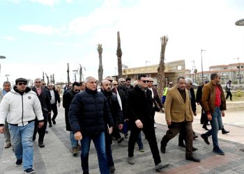 وزير الإسكان يتفقد مشروعي الفيلات و”جنة” بالمرحلة الأولى وطريق 27 بمدينة المنصورة الجديدة