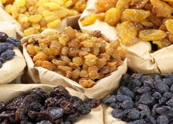 فوائد عديدة لتناول الزبيب في ياميش رمضان