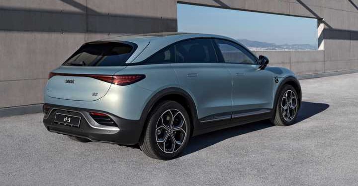 أول سيارة “سمارت” بقوة تزيد على 600 حصان