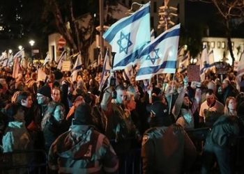 إعلام إسرائيلي عن عائلات المحتجزين: ندعو نتنياهو وترامب إلى الاستمرار في الدفع نحو استعادة جميع المحتجزين