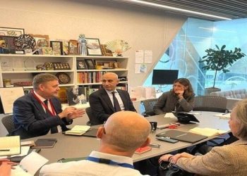 وزير التربية والتعليم يلتقي فريق القيادة العليا للمجلس الثقافي البريطاني لبحث سبل تعزيز التعاون