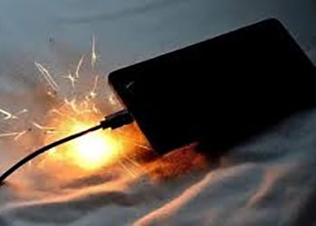 وفاة 5 أطفال في حريق شقة في المغرب بسبب شاحن موبايل