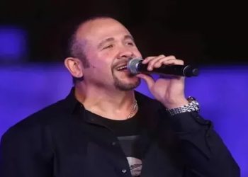 هشام عباس يغنى تتر مسلسل عقبال عندكوا لحسن الرداد وإيمي سمير غانم