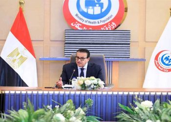 وزير الصحة يطلق المنظومة الالكترونية لتراخيص وتكويد المنشآت الطبية غير الحكومية وسيارات الإسعاف الخاصة