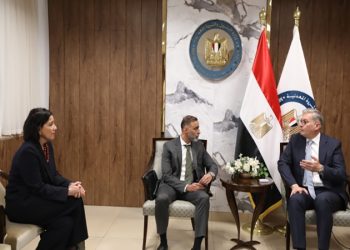 وزير البترول يستقبل رئيس شركة أركيوس المشتركة بين بى بى البريطانية و XRG الإماراتية