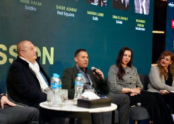 ريد سكوير توزيع مواد غذائية لأكثر من مليون أسرة من أهالينا